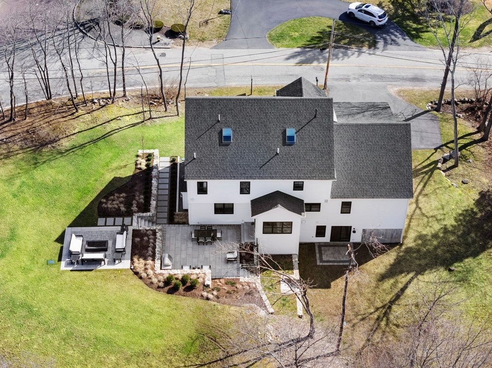 460 Pearl St, Reading MA  01867-1359 exterior