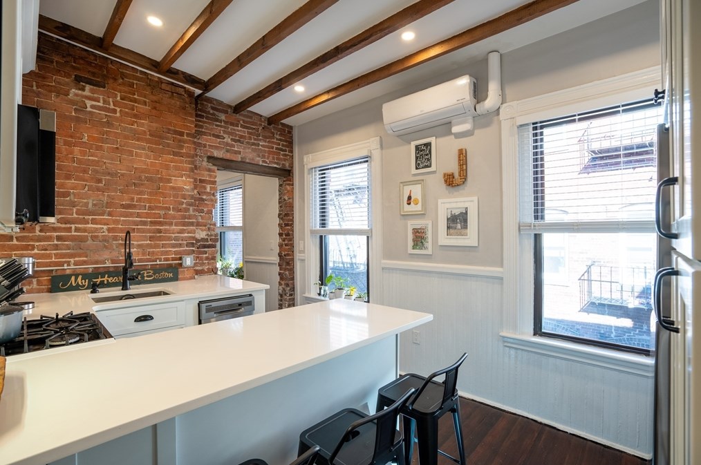 4 N Bennet Ct Apt 7, Boston, MA