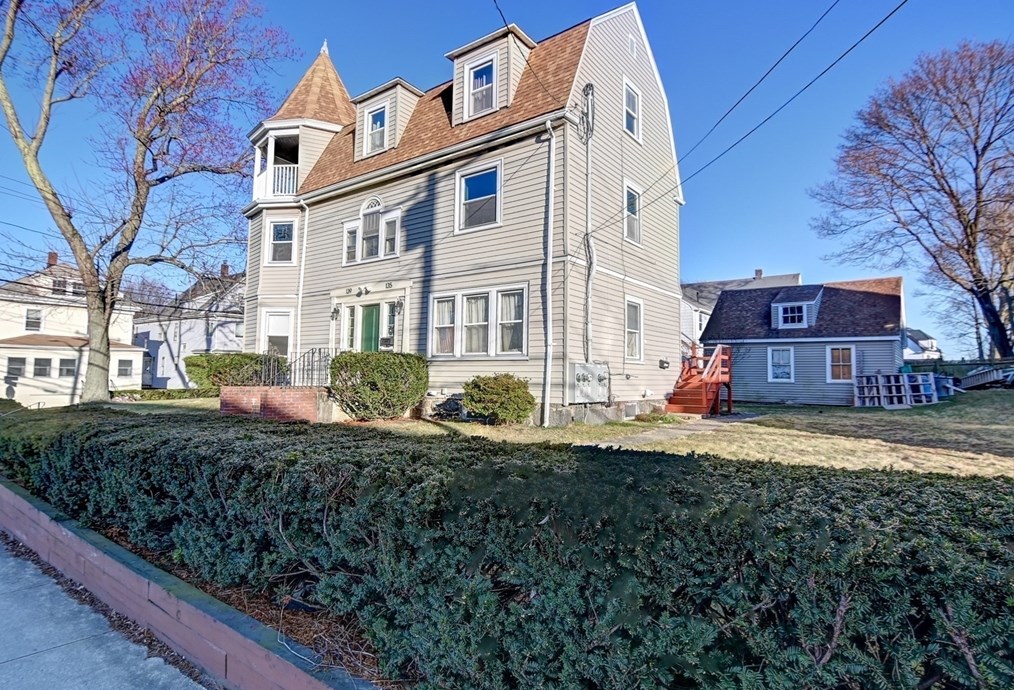 139 Squantum St, Quincy, MA 02171 exterior