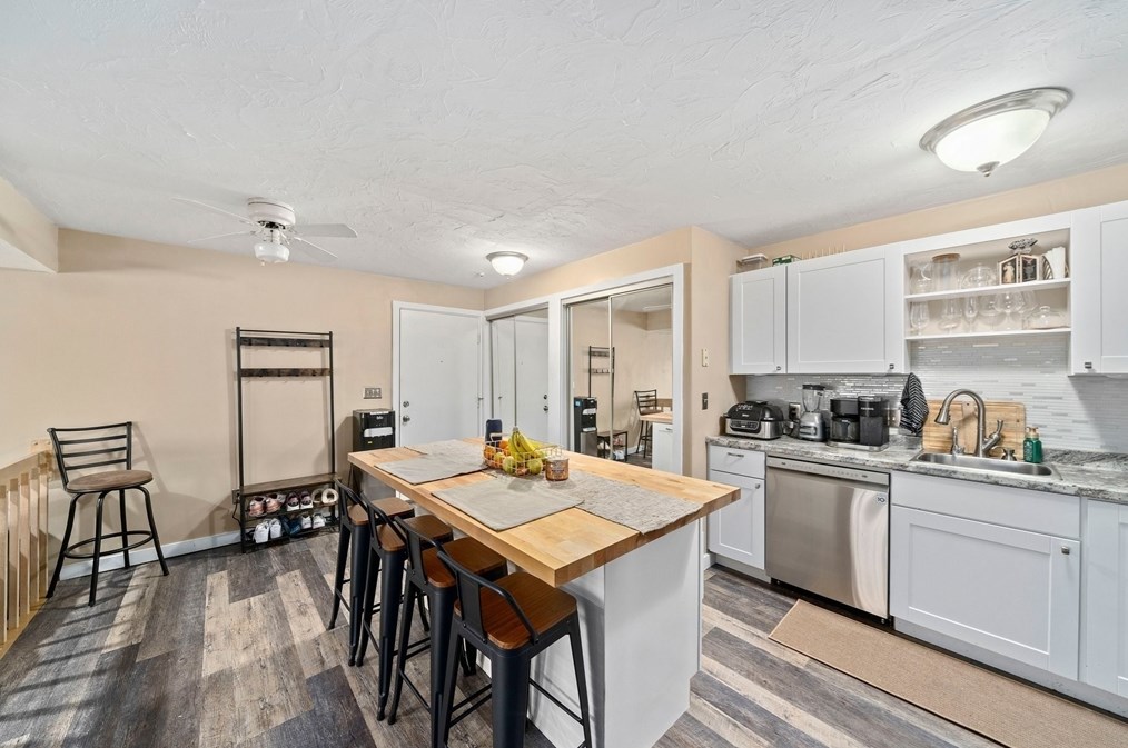 10 Chapman St #206, Weymouth, MA 02189