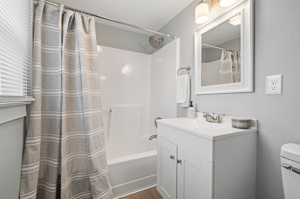 6 Belle Rd, Pembroke MA  02359-2440 exterior