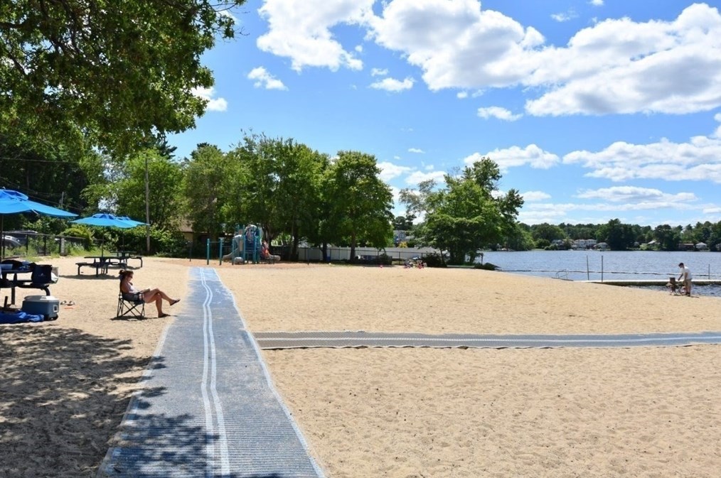 6 Belle Rd, Pembroke MA  02359-2440 exterior