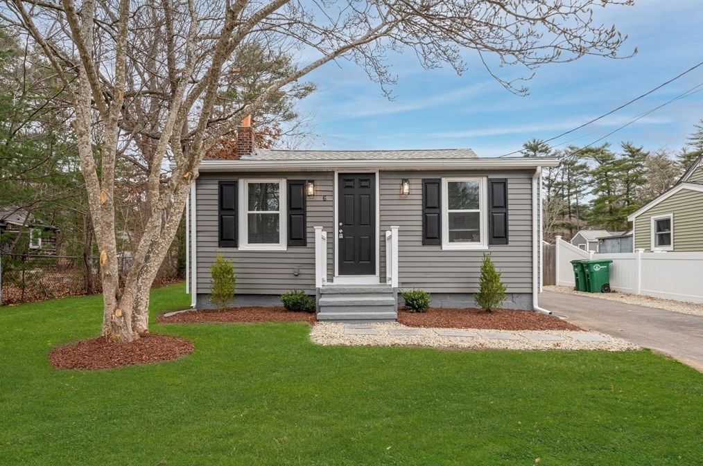 6 Belle Rd, Pembroke, MA 02359