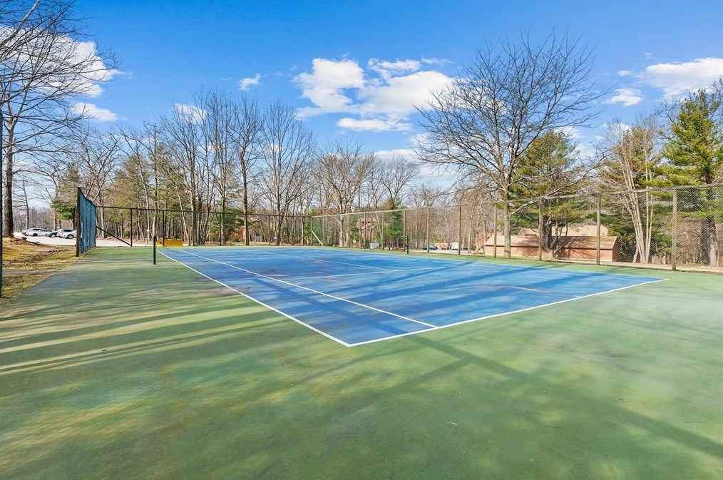 28 Perkins Ct, Haverhill MA 01832-1183 exterior