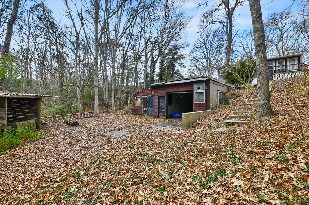 502 Bourne Rd, Plymouth MA  02360-2812 exterior