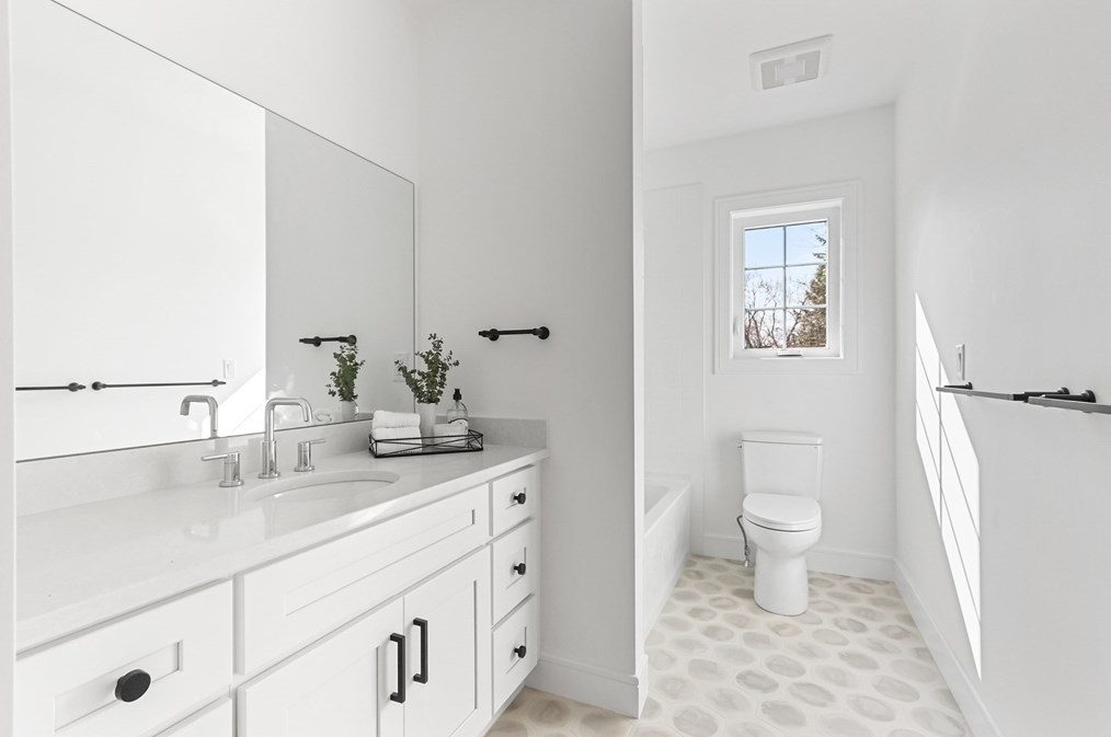 17 Emerson St, Natick MA  01760-1818 exterior