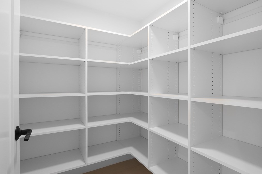 17 Emerson St, Natick MA  01760-1818 exterior