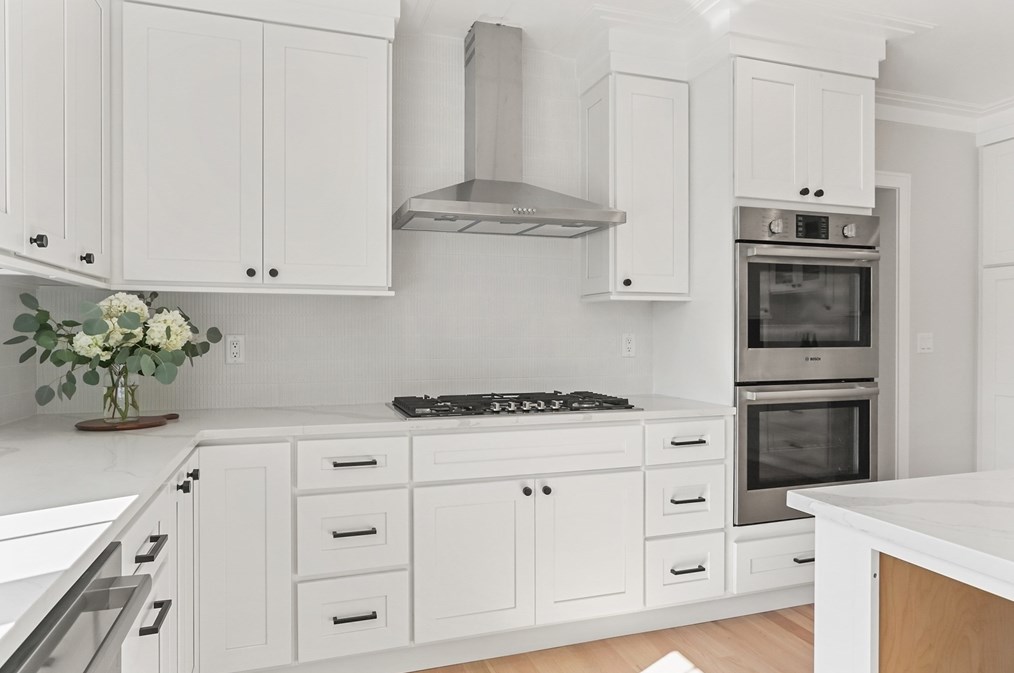 17 Emerson St, Natick MA  01760-1818 exterior