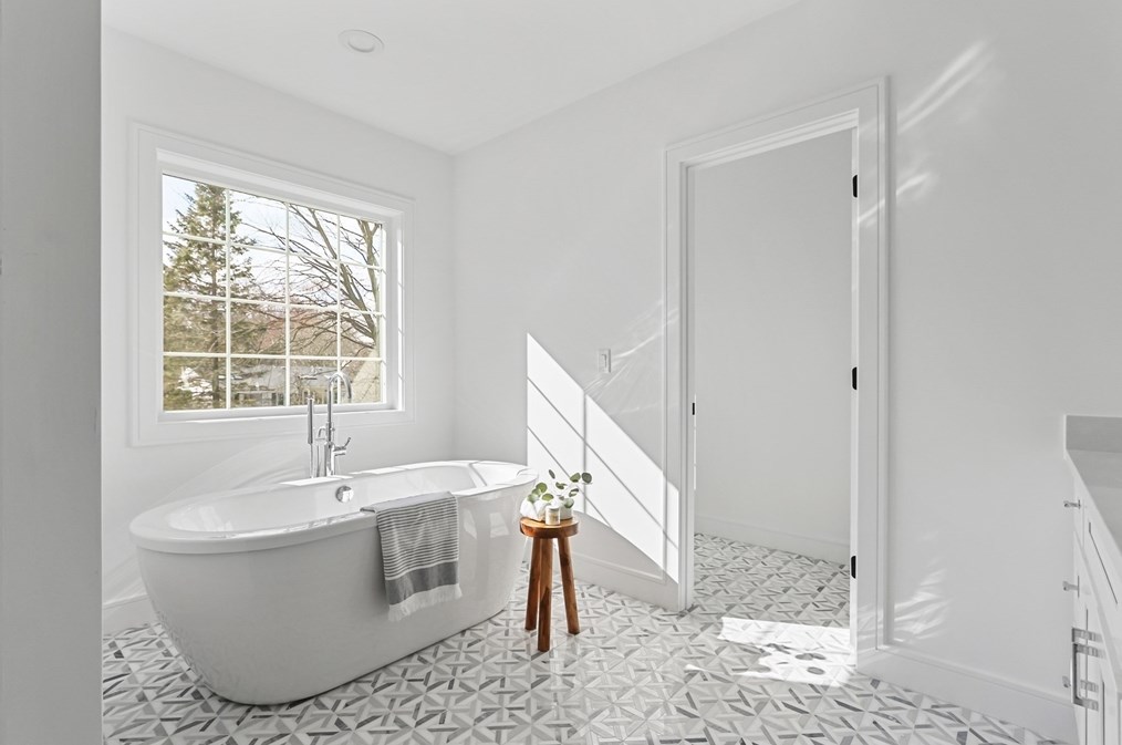 17 Emerson St, Natick MA  01760-1818 exterior