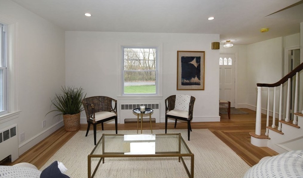 644 Taunton Ave, Seekonk MA  02771-3117 exterior