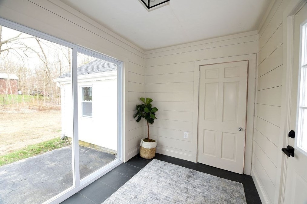 644 Taunton Ave, Seekonk MA  02771-3117 exterior