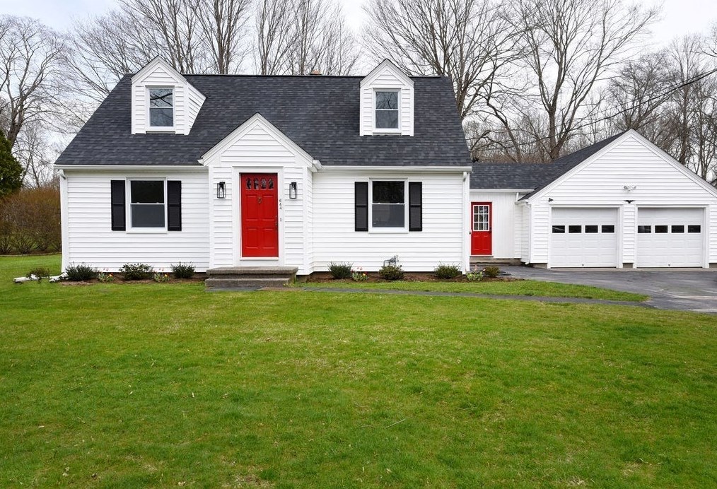 644 Taunton Ave, Seekonk MA  02771-3117 exterior