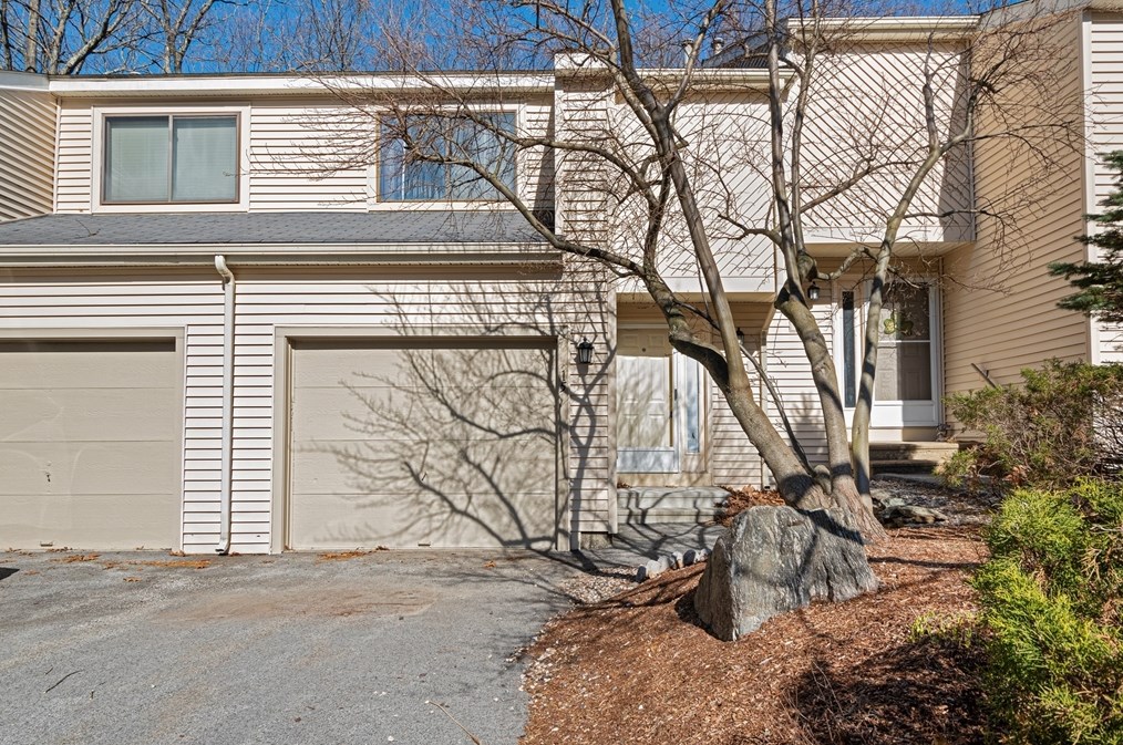 15 Samuel Dr, North Grafton, MA 01536 exterior