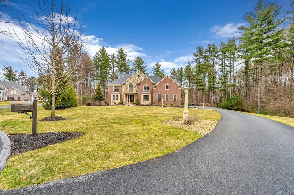 8 Cobblers Way, Hopkinton, MA 01748