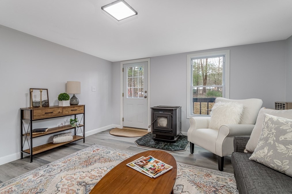 568 Harvard Ave, Royalston MA  01331-3010 exterior