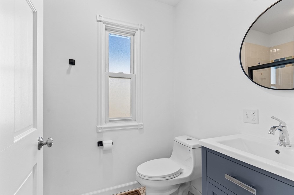 140 Irving St, Everett MA 02149-4825 exterior