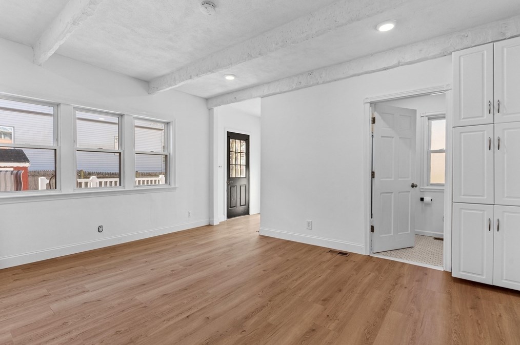 140 Irving St, Everett MA 02149-4825 exterior