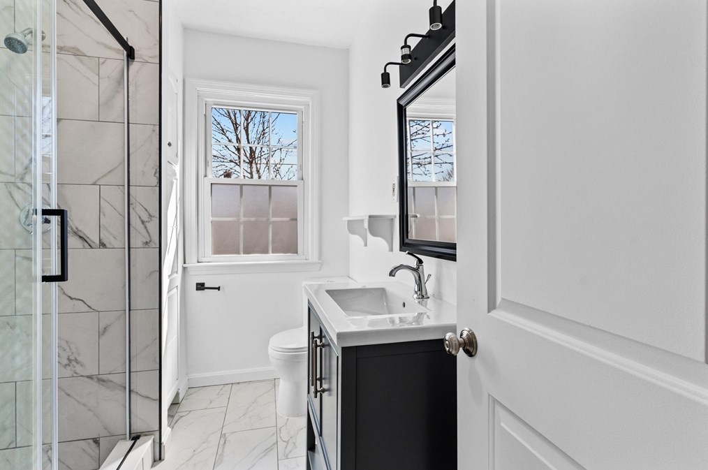 140 Irving St, Everett MA 02149-4825 exterior