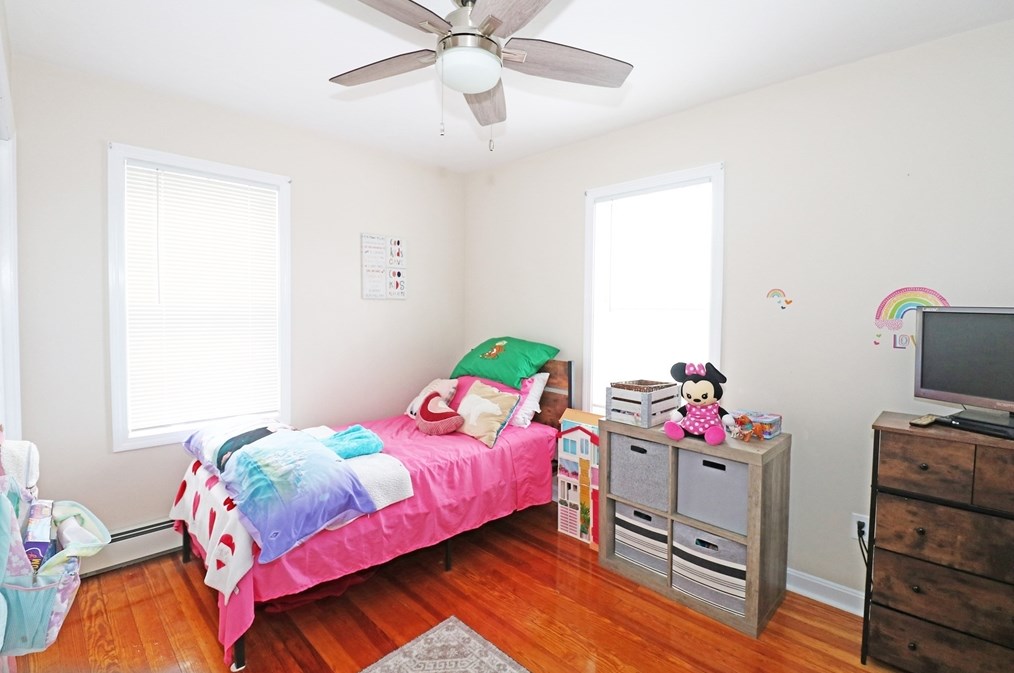 175 Sprague St, Fall River MA  02724-1429 exterior