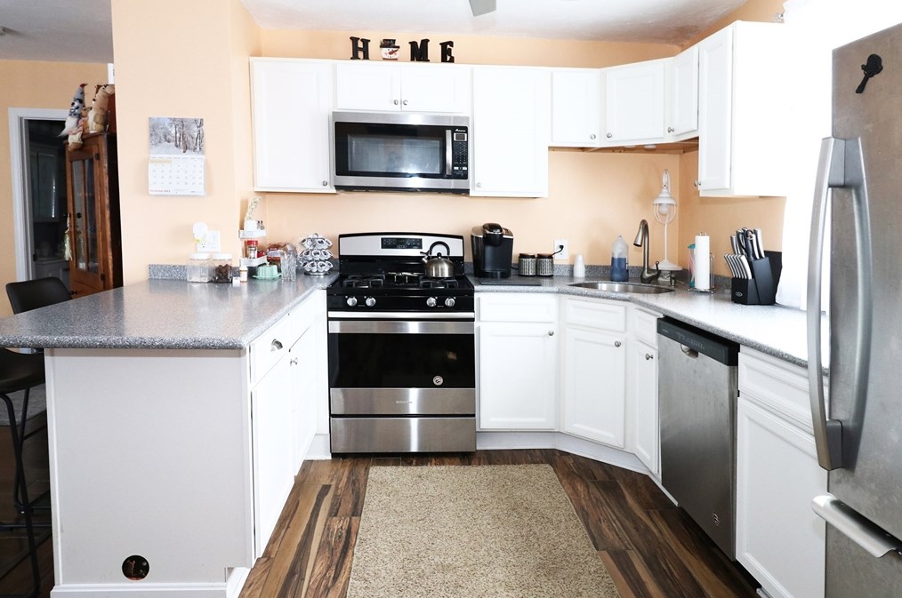 175 Sprague St, Fall River MA  02724-1429 exterior