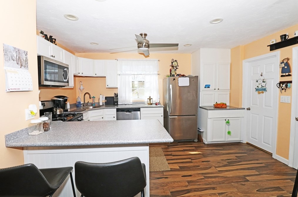 175 Sprague St, Fall River MA  02724-1429 exterior