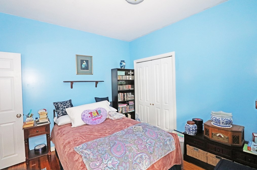 175 Sprague St, Fall River MA  02724-1429 exterior