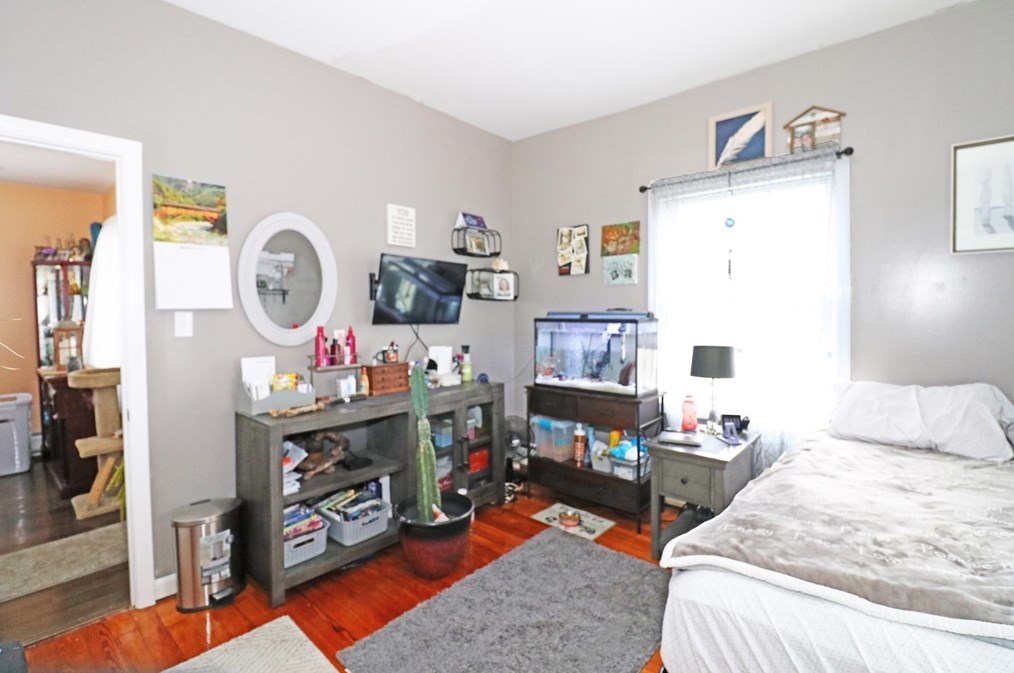 175 Sprague St, Fall River MA  02724-1429 exterior