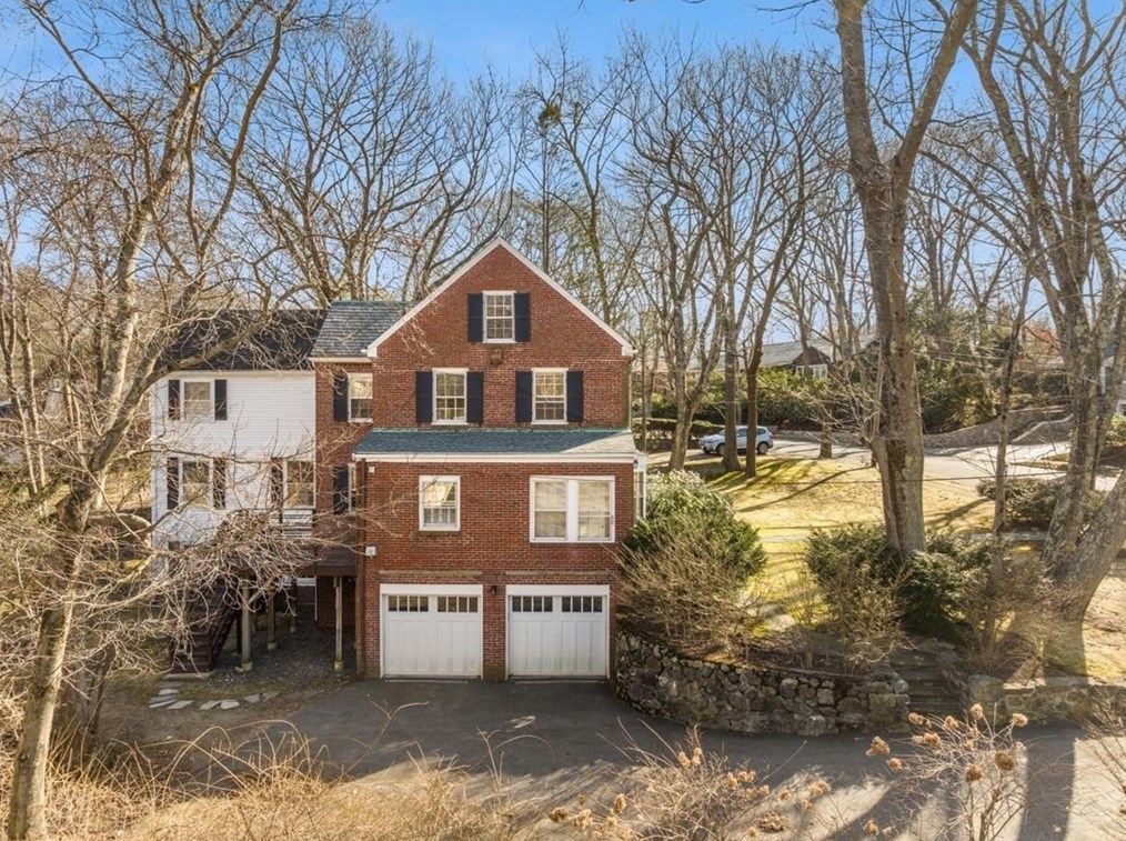 62 Rangeley Rd, Roxbury Xing, MA 02467 exterior