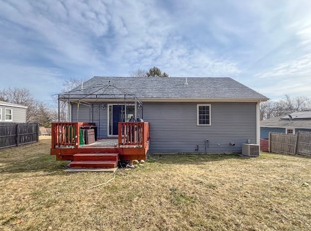 67 Garrison Ave, Worcester MA 01606-1615 exterior