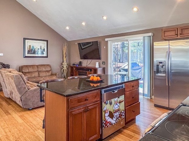 67 Garrison Ave, Worcester MA 01606-1615 exterior