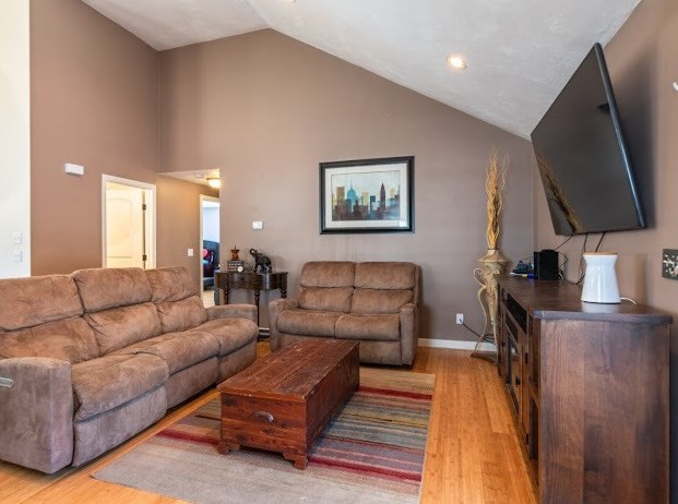 67 Garrison Ave, Worcester MA 01606-1615 exterior