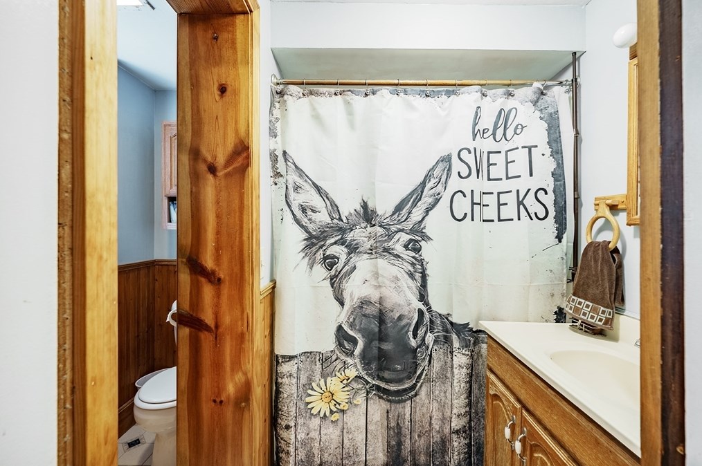 578 Springfield St, Chicopee MA 01013-2853 exterior