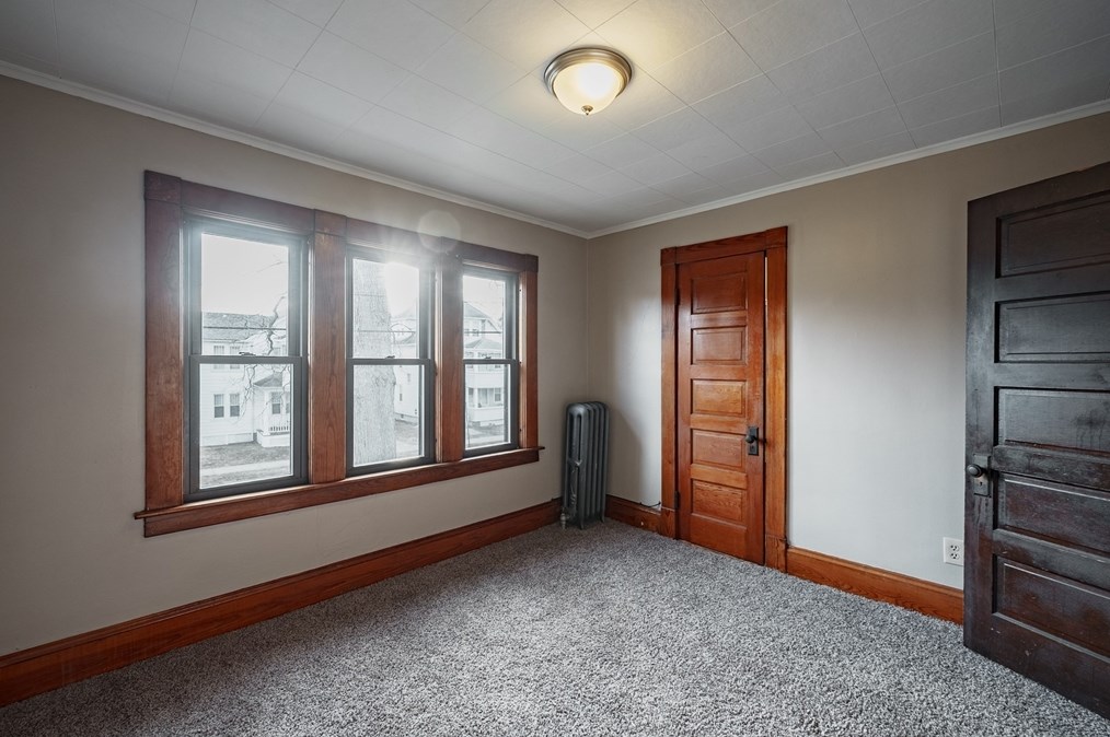 578 Springfield St, Chicopee MA 01013-2853 exterior