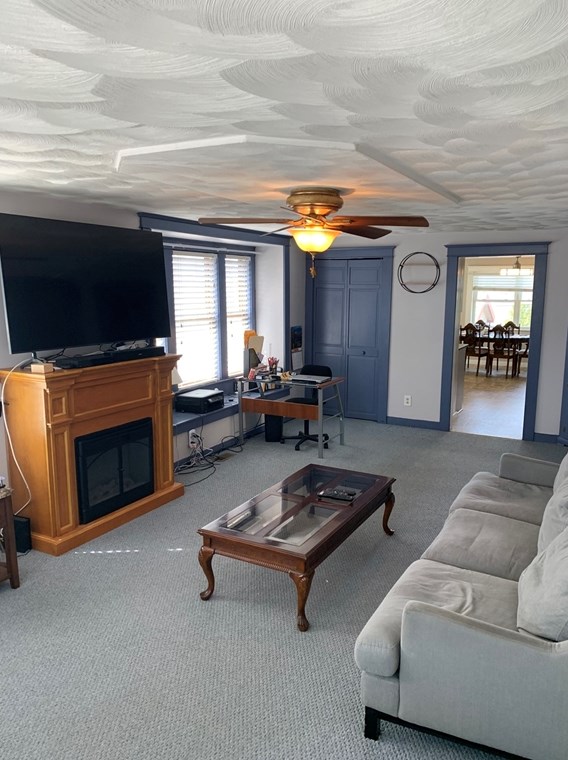 182 Delmont Ave, Worcester MA  01604-3206 exterior