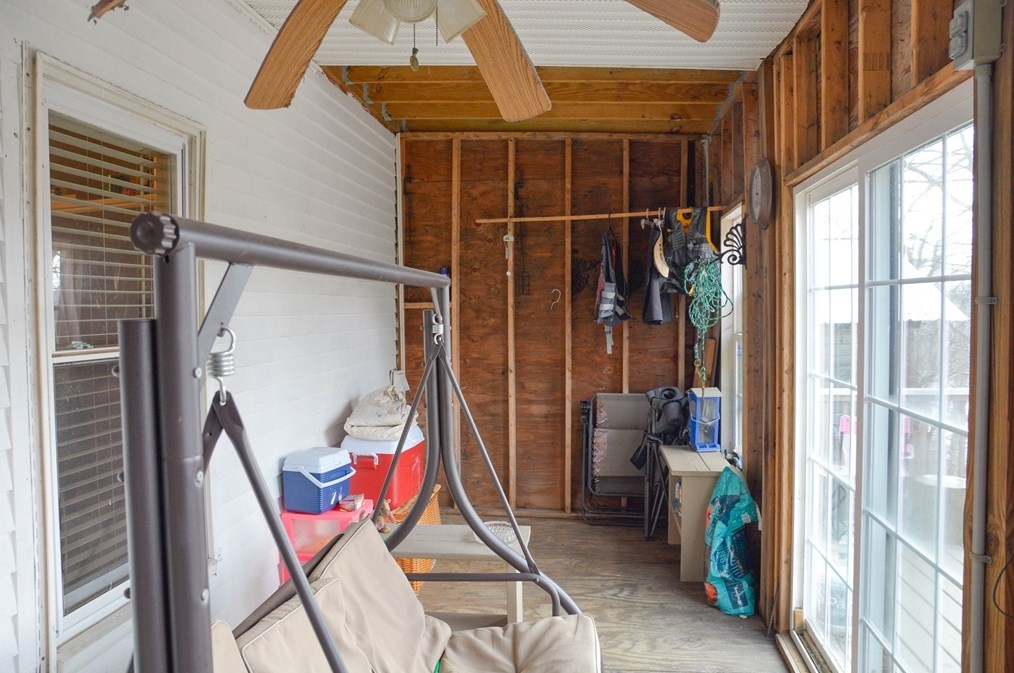 220 Front St, Winchendon MA 01475-1555 exterior