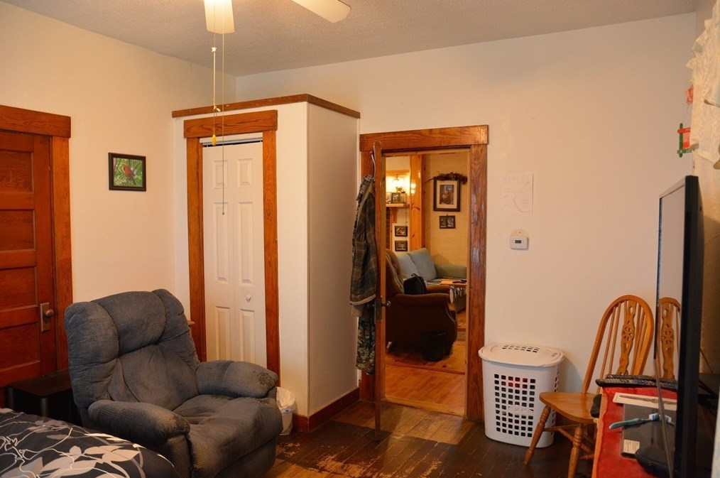 220 Front St, Winchendon MA 01475-1555 exterior