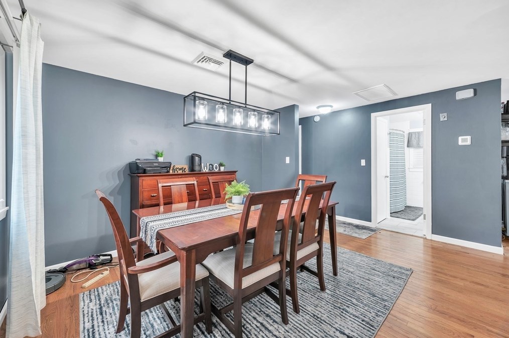 7 Lanebrook Cir, Granby MA  01033-9735 exterior