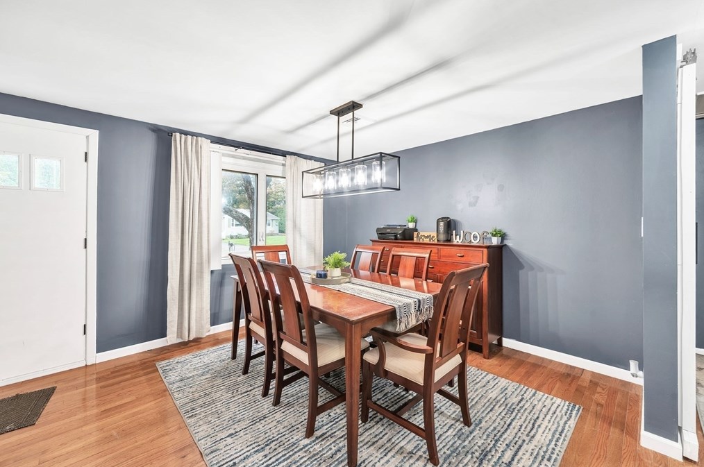 7 Lanebrook Cir, Granby MA  01033-9735 exterior