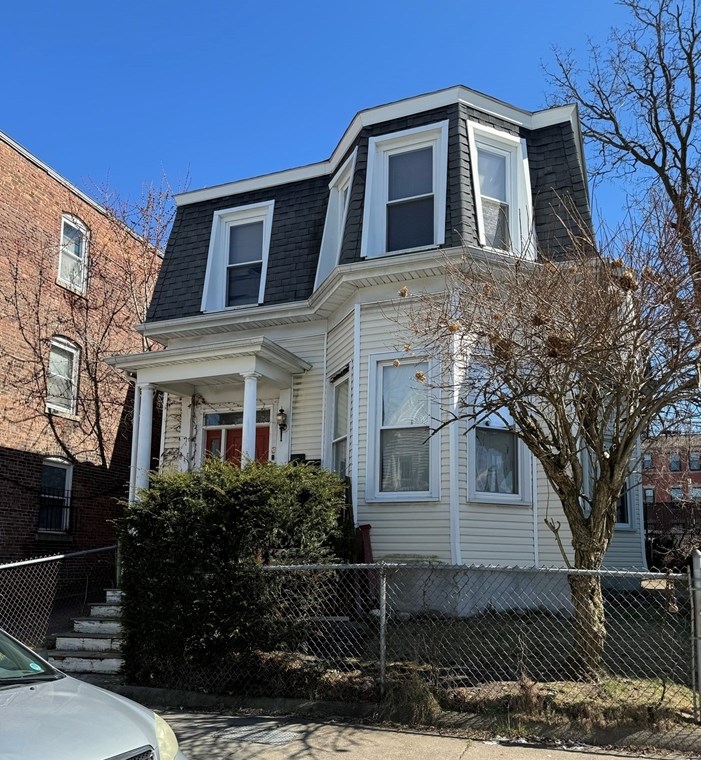 6 Weld Ave, Boston, MA 02119 exterior