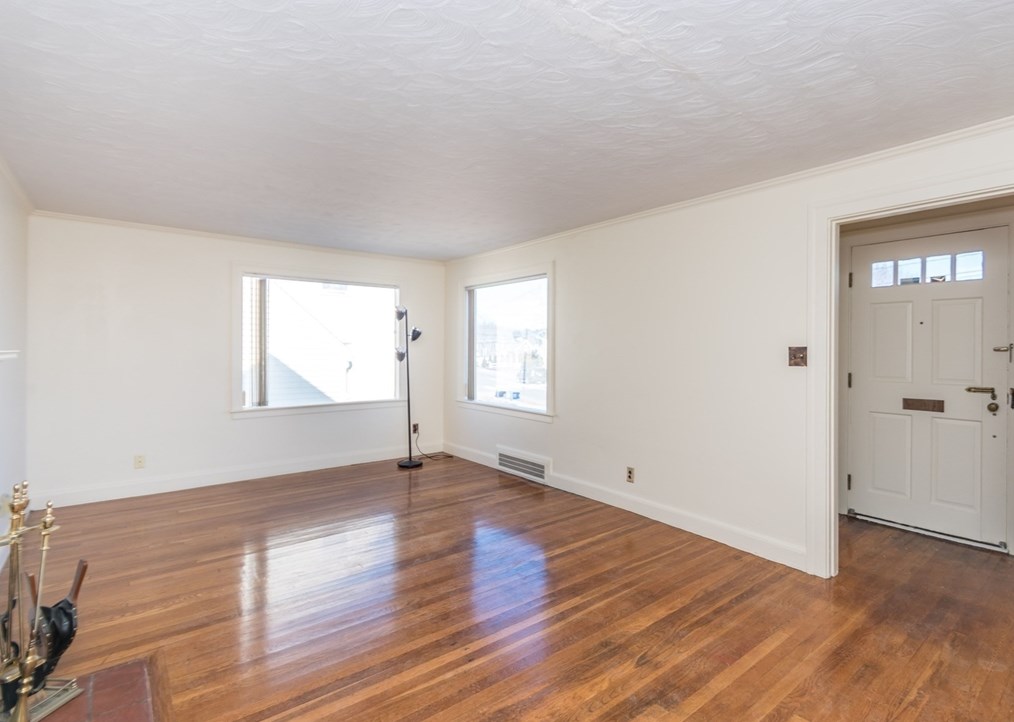 648 Trapelo #648, Waltham, MA 02453