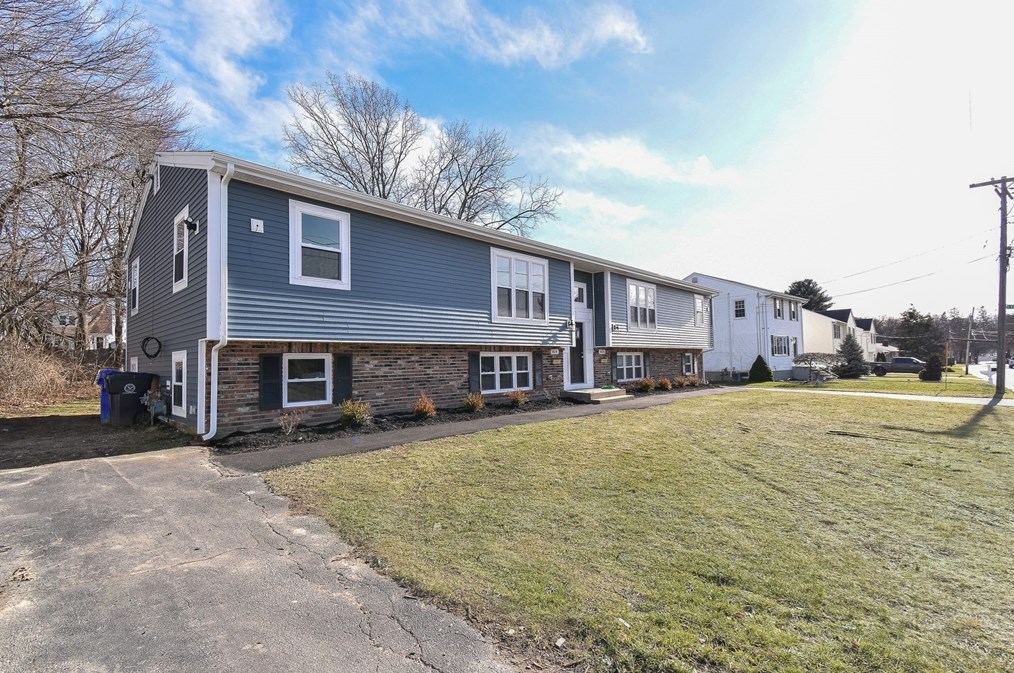 414 Dover Ave #414, East Providence, RI 02915