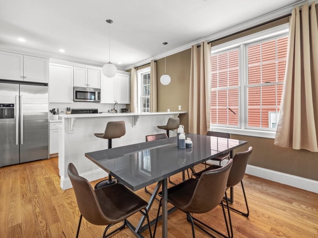 91 Dresser St, Boston MA  02127-1337 exterior