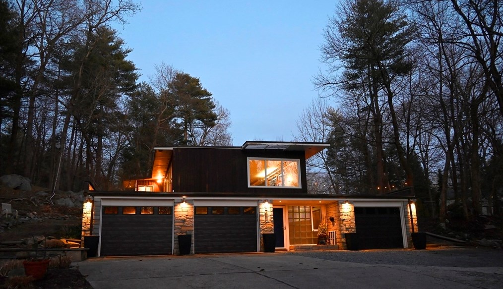 28 Woodridge Rd, Wayland, MA 01778 exterior