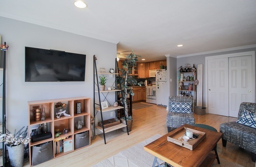 588 Main #3d, Stoneham, MA 02180