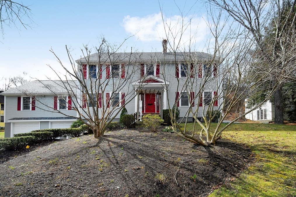 20 Blossom St, Lexington, MA 02421