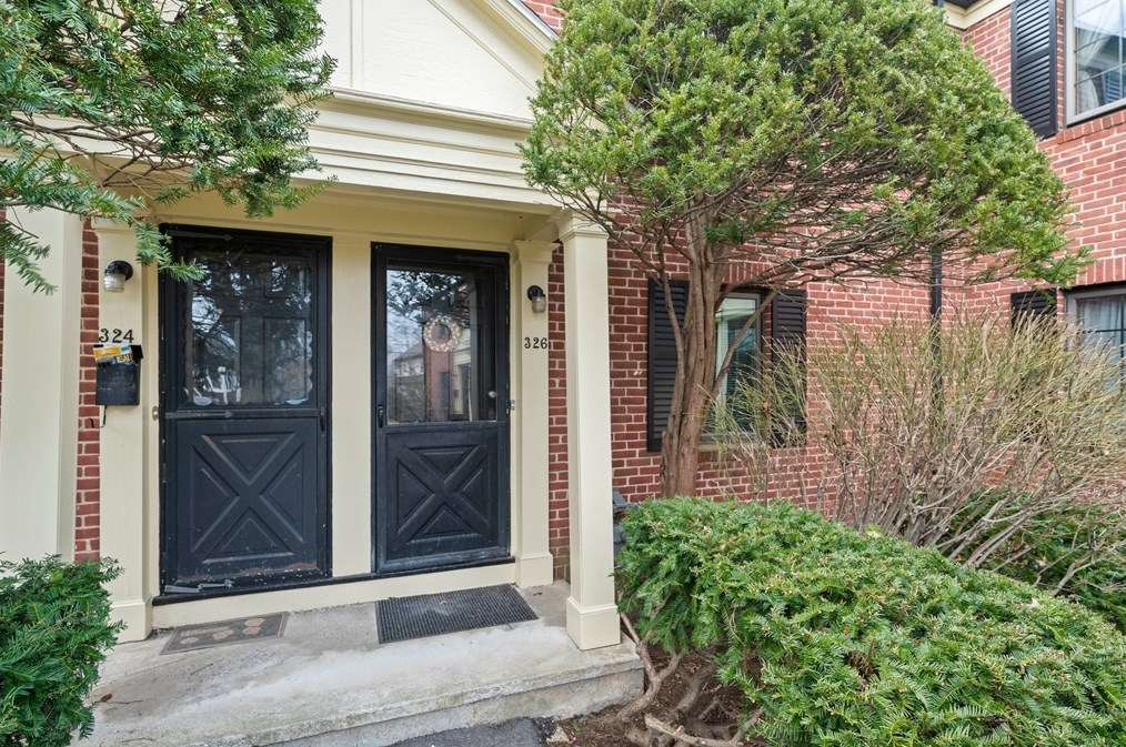 326 Lexington St, Watertown, MA 02472 exterior