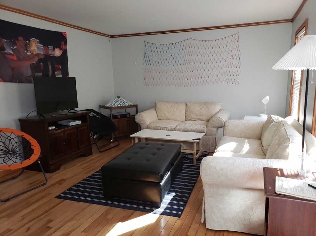 70 Plumtree Rd, Sunderland, MA 01375