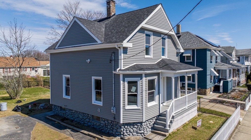 22 Frost St, Fall River, MA 02721