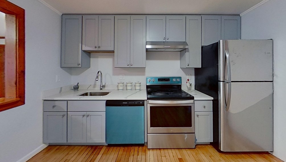 2 Markle Cir, Randolph MA  02368-4313 exterior