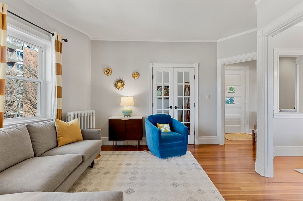 20 Winchester St Apt 8, Brookline, MA 02446